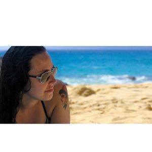 Meet your Posher, Brittany